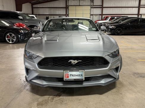Used 2022 Ford Mustang Premium image 18