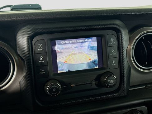 Used 2021 Jeep Gladiator Sport w/ Trailer Tow Package image 19