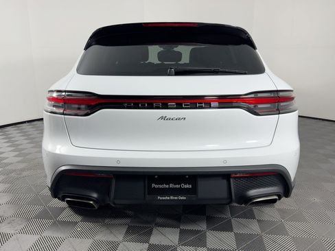 Certified 2026 Porsche Macan AWD/4WD image 10