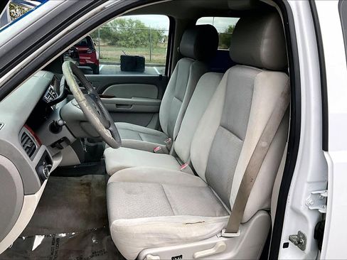 Used 2009 GMC Yukon XL SLE w/ Convenience Package image 7