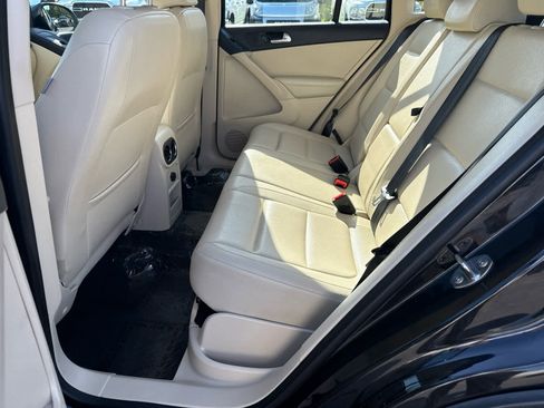 Used 2017 Volkswagen Tiguan S AWD/4WD image 13