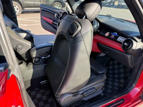 Used 2016 MINI Cooper S image 9