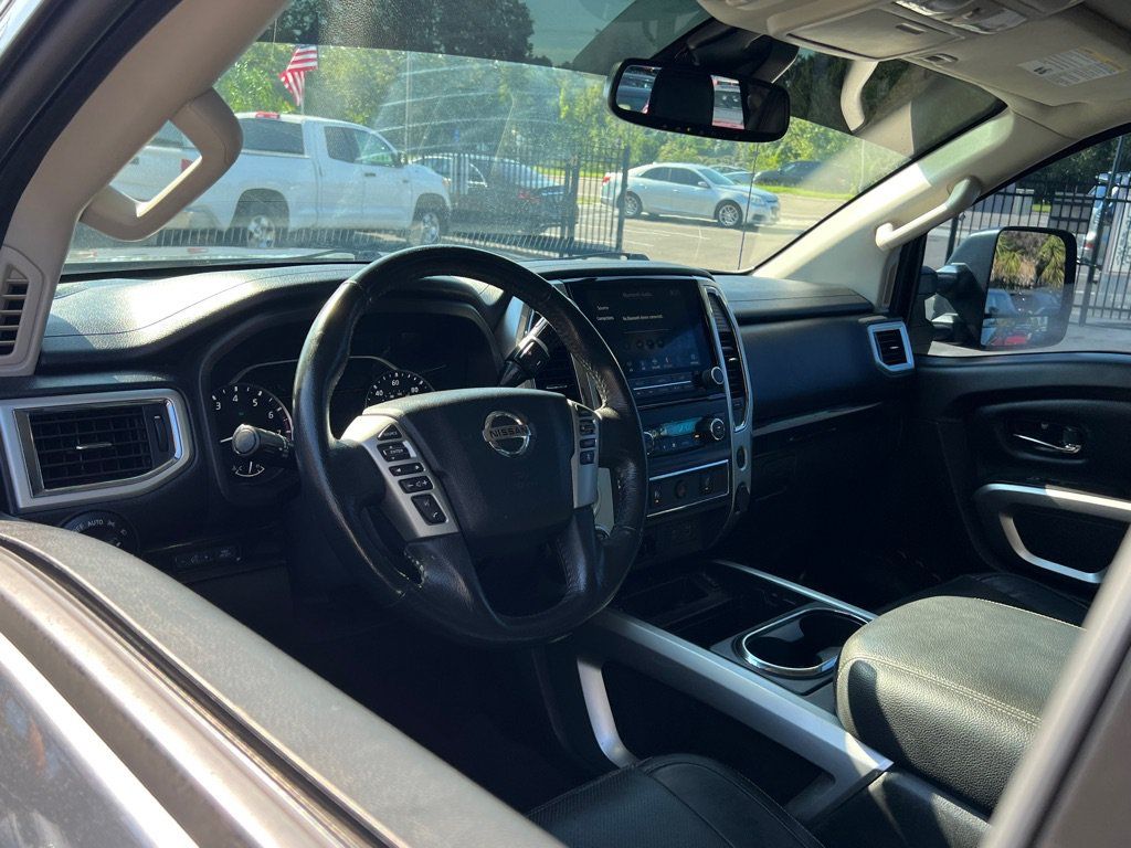 Used 2021 Nissan Titan SV w/ SV Convenience Package AWD/4WD image 13