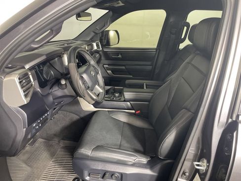 Used 2025 Toyota Tundra SR5 w/ SR5 Premium Package AWD/4WD image 8
