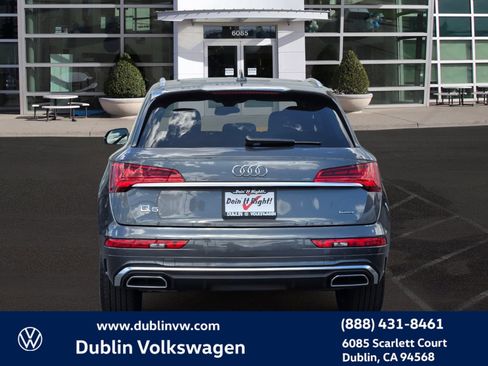 Used 2023 Audi Q5 2.0T Premium Plus w/ Premium Plus Package AWD/4WD image 5