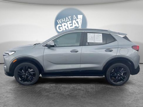 Used 2024 Buick Encore GX Sport Touring image 7