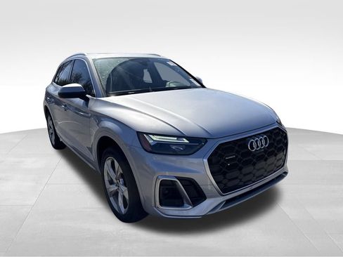 Used 2022 Audi Q5 2.0T Premium Plus w/ Premium Plus Package image 5