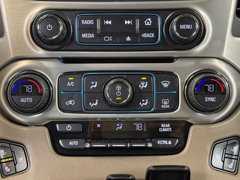 Used 2018 GMC Yukon SLT w/ Premium Edition AWD/4WD image 43