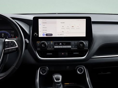 Certified 2024 Toyota Grand Highlander XLE image 35