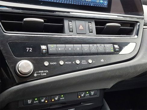 Certified 2022 Lexus ES 350 w/ Premium Package image 17