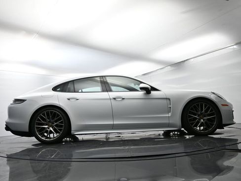 Certified 2023 Porsche Panamera Platinum Edition image 52