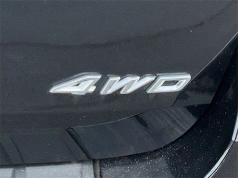 Used 2022 Ford Explorer XLT w/ Equipment Group 202A image 11