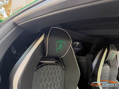 Used 2024 Lamborghini Revuelto AWD/4WD image 40