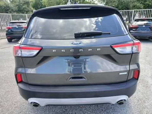 Used 2020 Ford Escape S FWD image 6