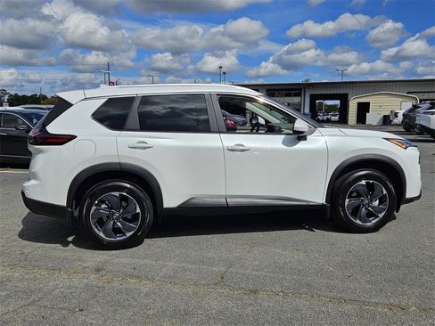 New 2026 Nissan Rogue SV w/ SV Premium Package image 12