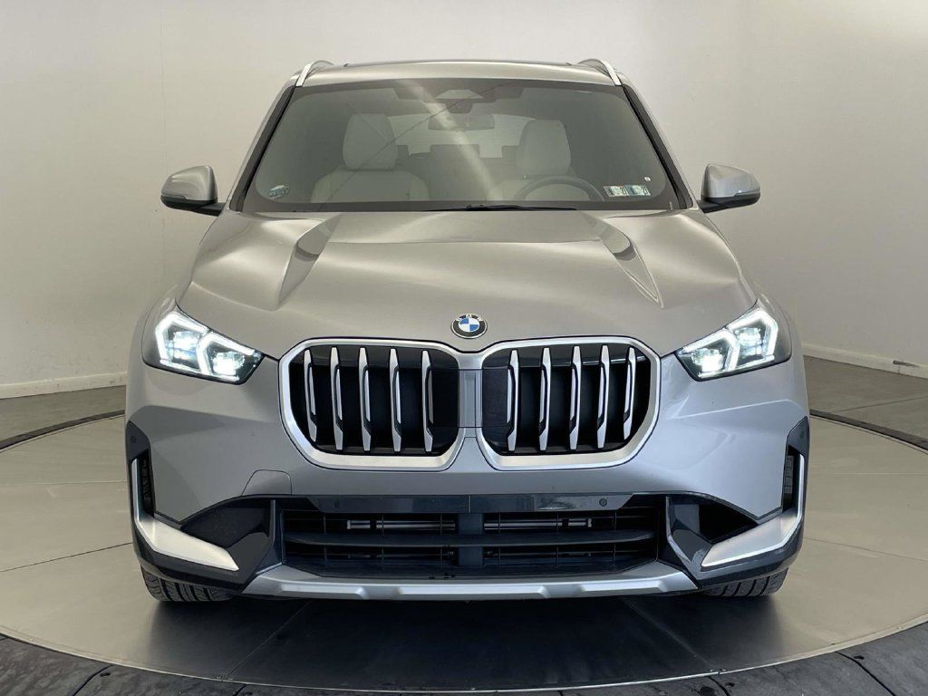 Used 2025 BMW X1 xDrive28i w/ Convenience Package AWD/4WD image 8