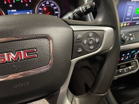 Used 2023 GMC Acadia SLE w/ Driver Convenience Package image 22