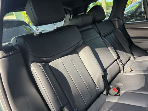 Certified 2023 Land Rover Range Rover SE AWD/4WD image 24