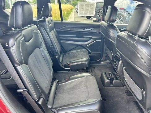 Certified 2022 Jeep Grand Cherokee L Laredo image 15