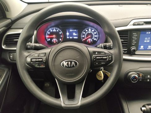 Used 2018 Kia Sorento FWD image 22