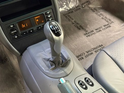 Used 2001 Porsche 911 Cabriolet image 15