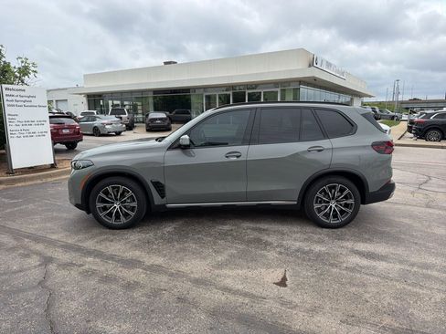 Used 2025 BMW X5 xDrive40i w/ Parking Assistance Package AWD/4WD image 6