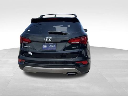 Used 2018 Hyundai Santa Fe Sport w/ 2.4L Value Package 02 FWD image 4