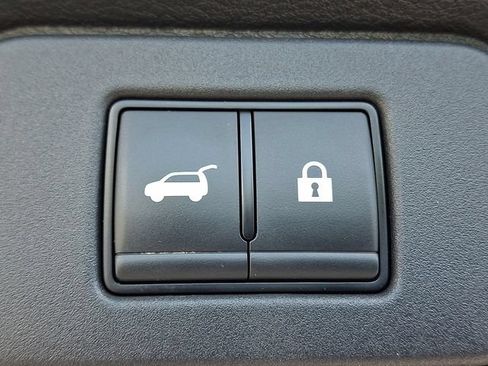 Used 2023 Nissan Rogue Platinum AWD/4WD image 31