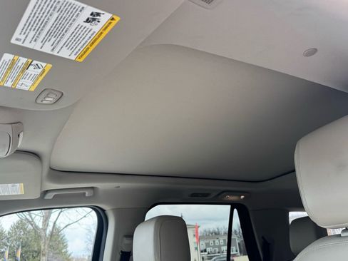 Used 2018 Ford Expedition Platinum image 24