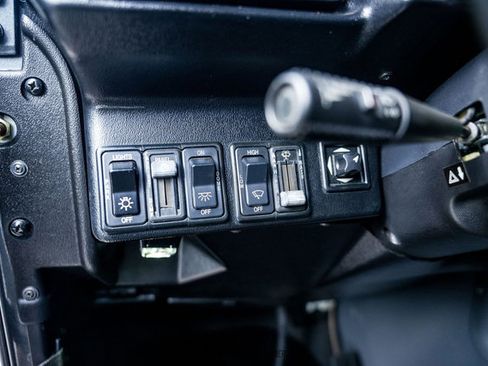 Used 2003 HUMMER H1 4-Door Open Top AWD/4WD image 30