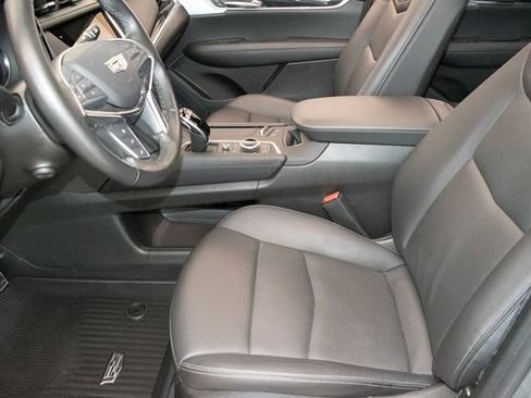 Used 2021 Cadillac XT5 Luxury w/ LPO, Floor Liner Package AWD/4WD image 18