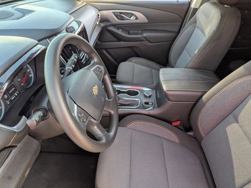 Used 2021 Chevrolet Traverse LS image 23