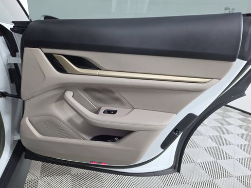 Used 2023 Porsche Taycan RWD image 40