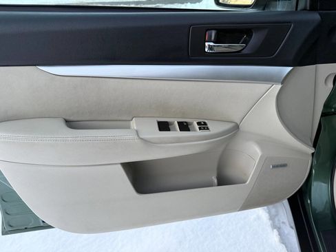 Used 2012 Subaru Outback 2.5i Premium image 9