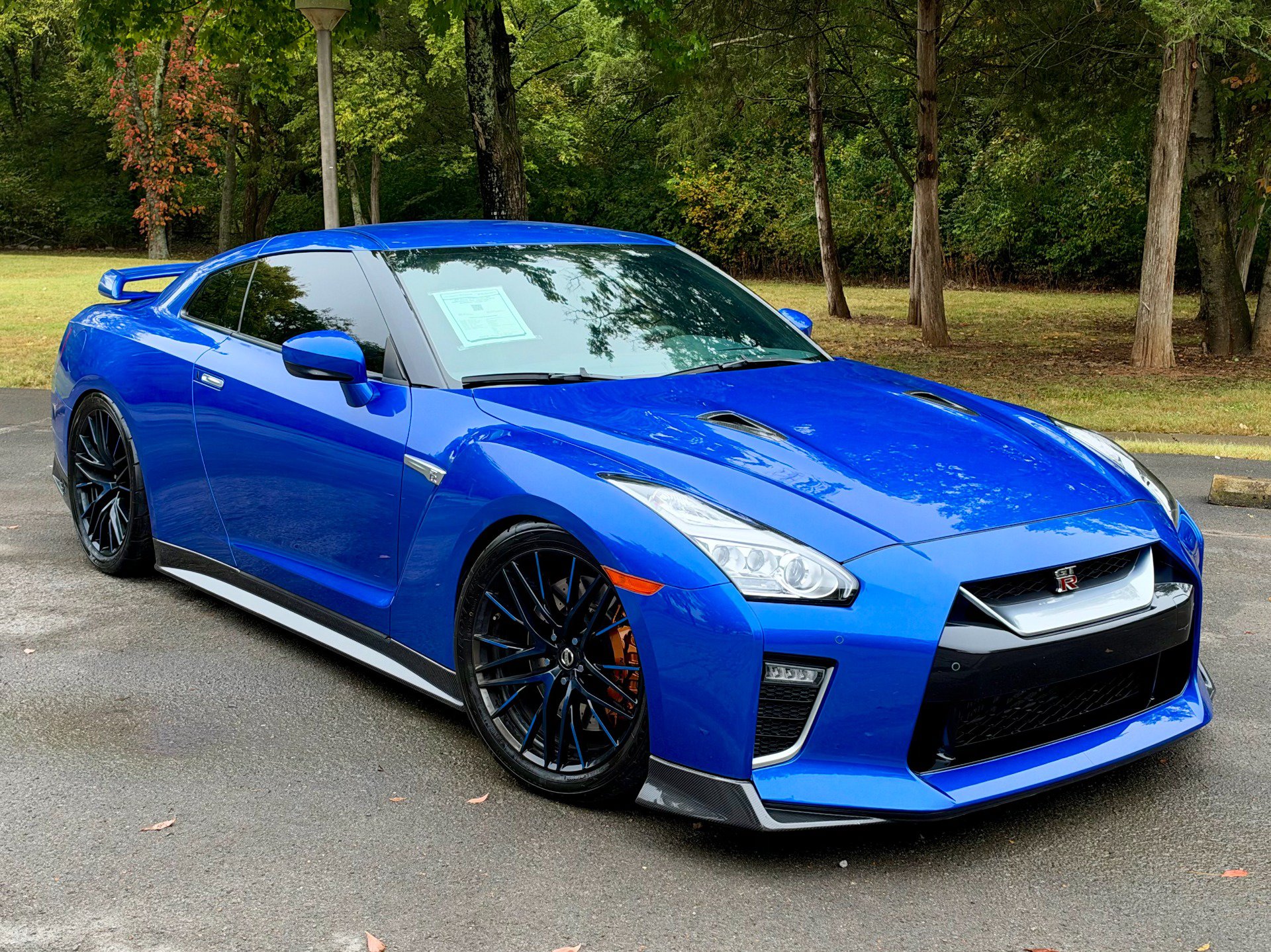 Used 2020 Nissan GT-R Premium AWD/4WD image 1