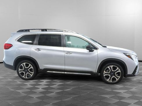 Used 2024 Subaru Ascent Touring image 7