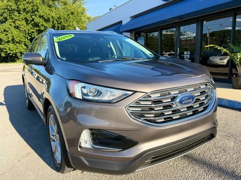 Used 2019 Ford Edge Titanium AWD/4WD image 11