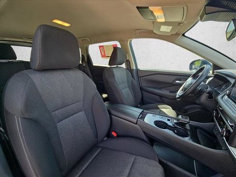 Used 2025 Nissan Rogue SV FWD image 20