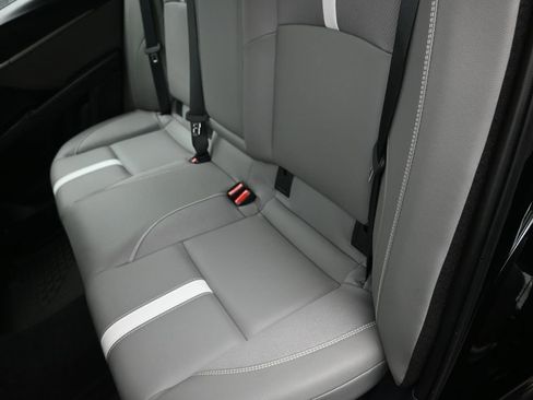 Used 2025 Toyota Camry SE image 22