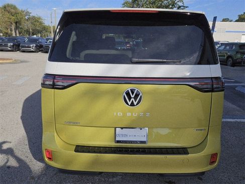 New 2025 Volkswagen ID. Buzz 1st Edition image 12