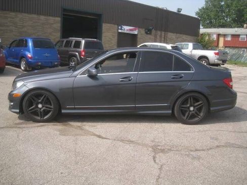 Used 2013 Mercedes-Benz C 250 Sedan image 8