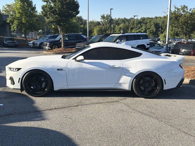 Used 2024 Ford Mustang GT Premium RWD image 4