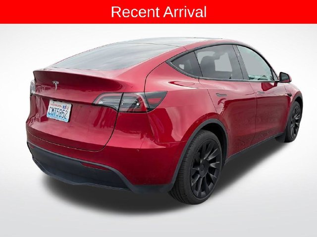 Used 2024 Tesla Model Y 2WD image 5