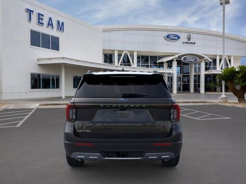 New 2025 Ford Explorer Active w/ Active Comfort Package image 5