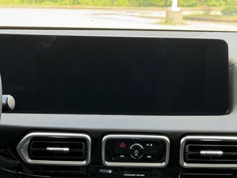 New 2026 Nissan Sentra SV w/ SV Convenience Package FWD image 3