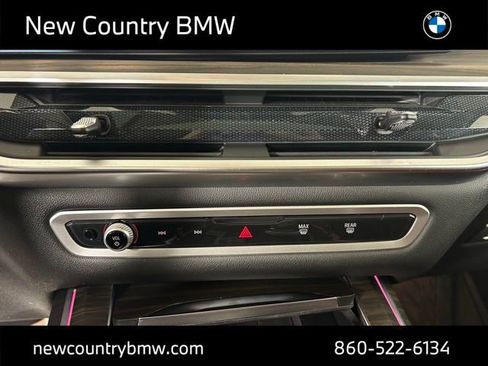 Used 2023 BMW X7 xDrive40i w/ Executive Package AWD/4WD image 22