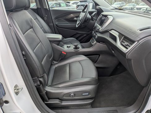 Used 2024 GMC Terrain SLT image 38