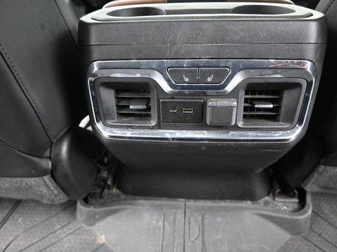 Used 2023 Chevrolet Silverado 3500 High Country image 12