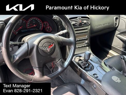 Used 2005 Chevrolet Corvette Convertible w/ Preferred Equipment Group RWD image 14
