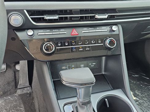 New 2025 Hyundai Sonata SE image 17